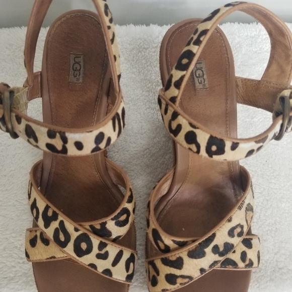 UGG Calf Hair Leopard/Cheetah Jazmine Sandal Wedge Espidrille Heels - Picture 3 of 11